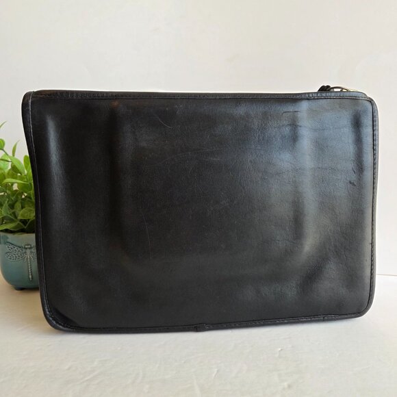 EUC NYC Vintage Coach Slim Clutch Large (#9555) in Black - Picture 3 of 10